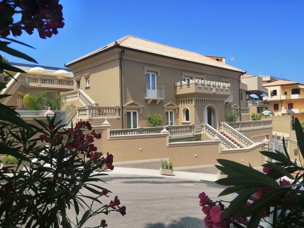 Sui Generis Tropea Luxury Rooms المظهر الخارجي الصورة