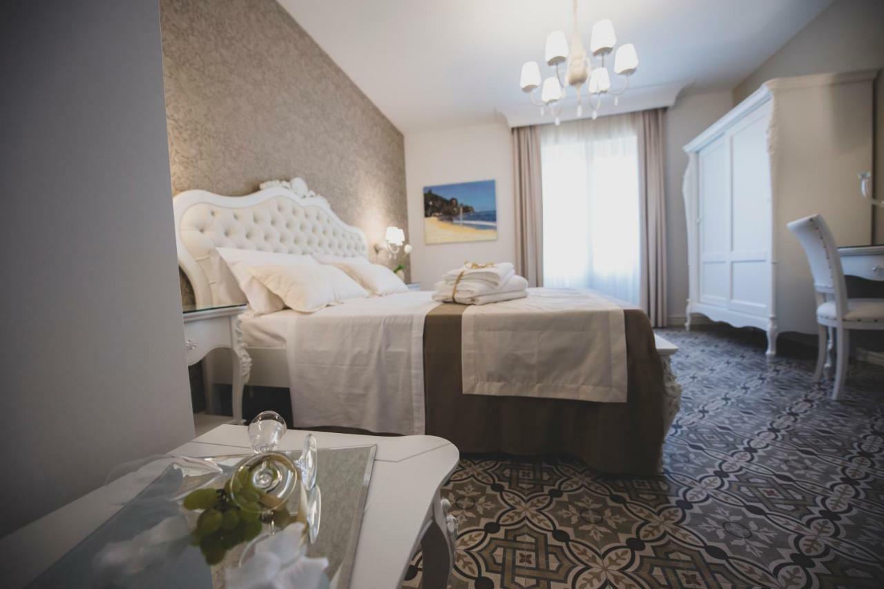 Sui Generis Tropea Luxury Rooms المظهر الخارجي الصورة